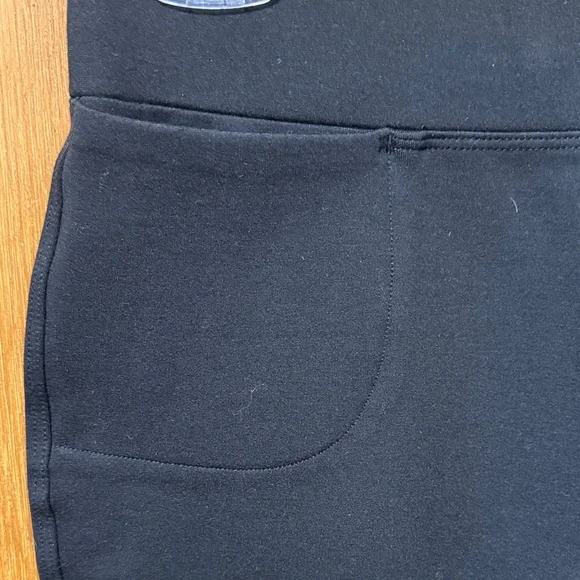 Quince Women's Black Leggings Like New - Picture 3 of 7